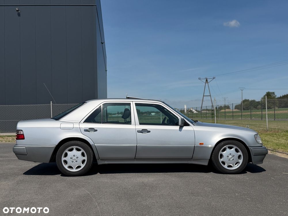 Mercedes-Benz Klasa E - 6