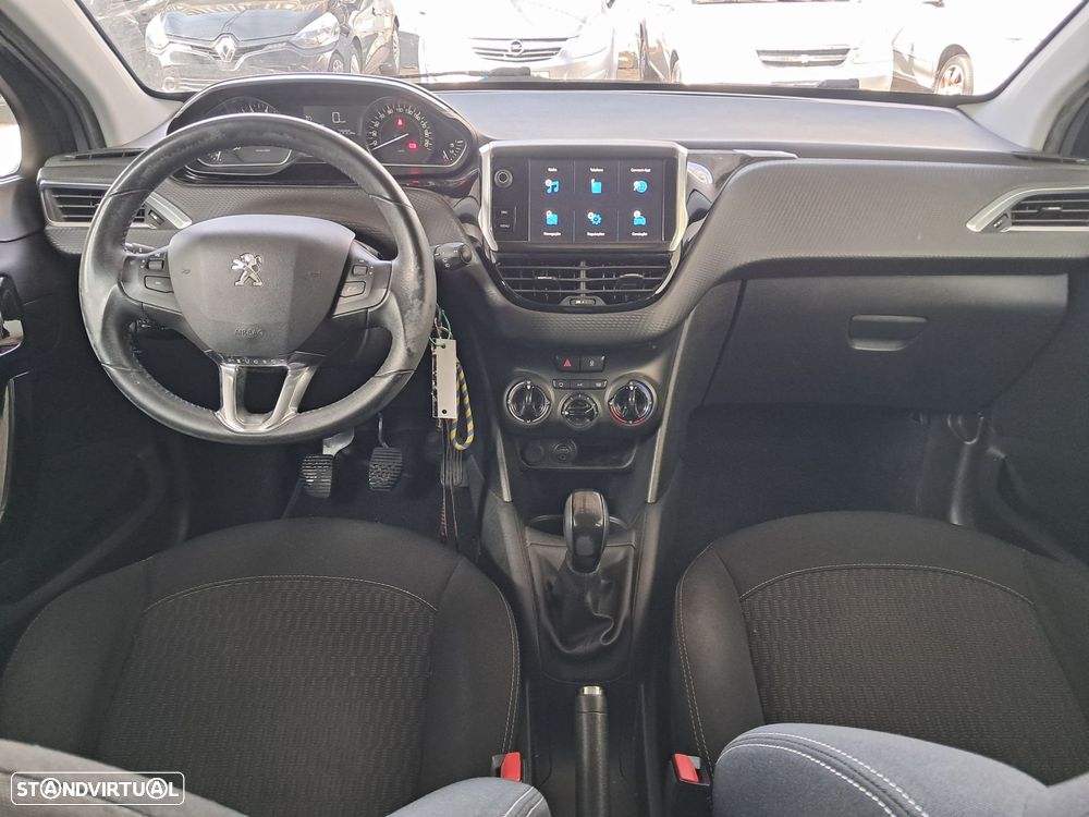 Peugeot 208 1.2 PureTech Style - 10