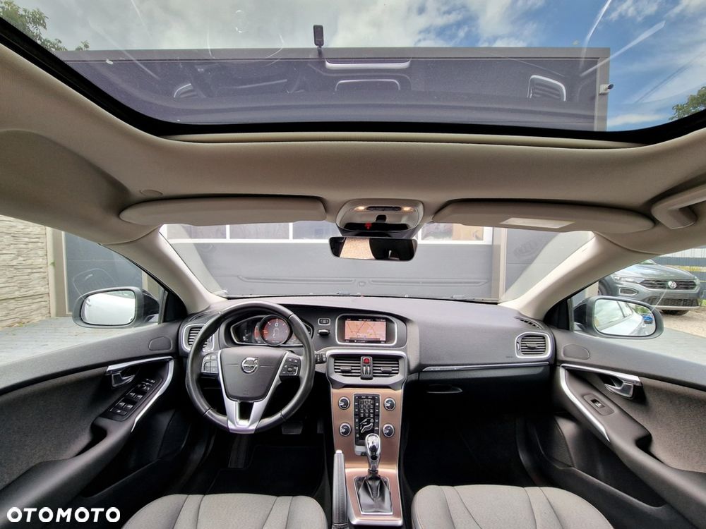 Volvo V40 Cross Country D2 Geartronic Momentum - 28