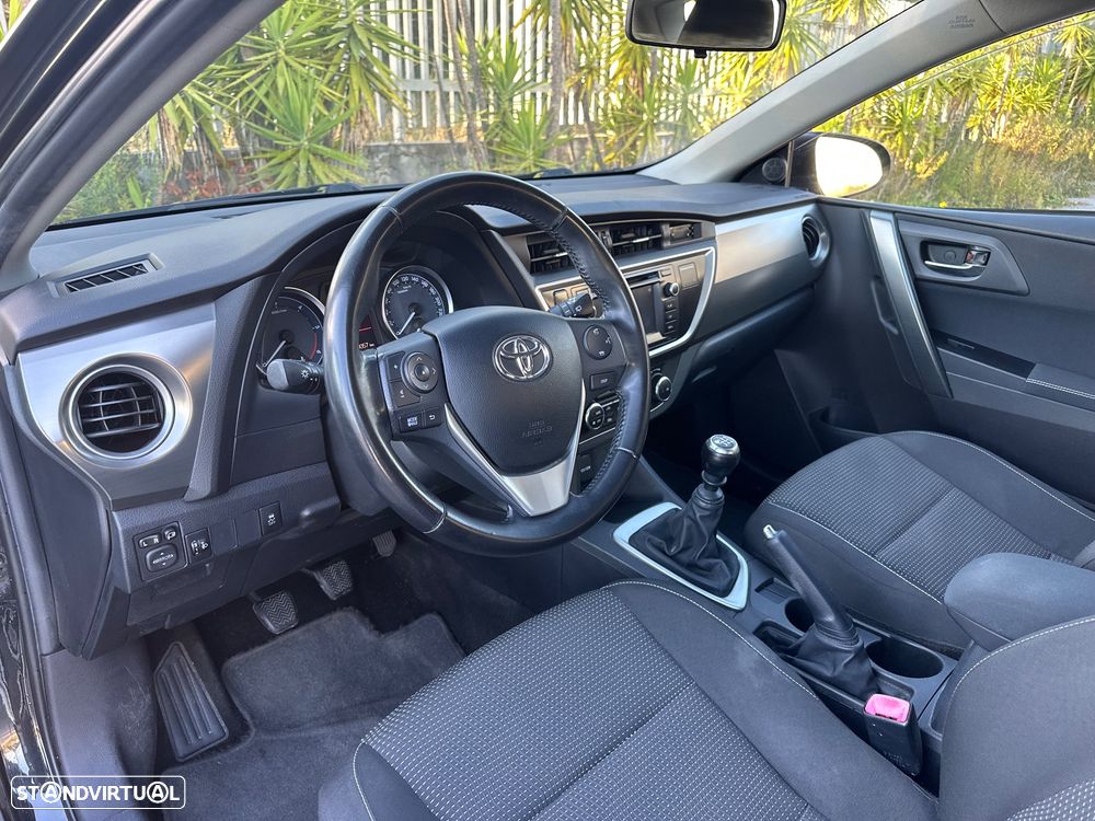 Toyota Auris 1.4 D-4D Comfort - 9
