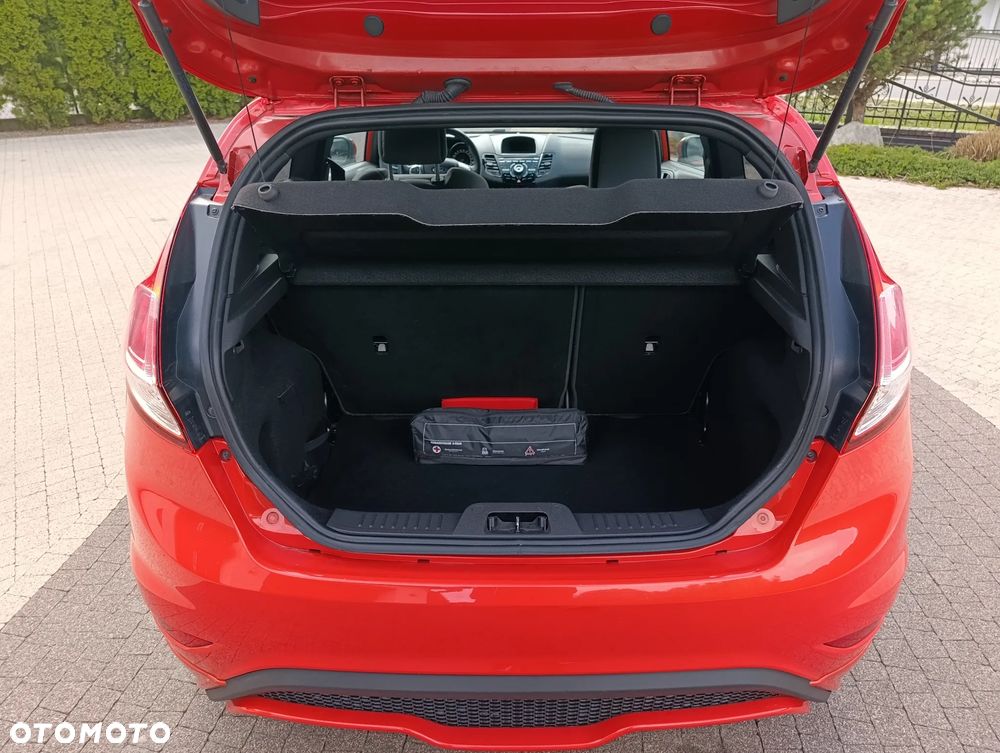 Ford Fiesta 1.6 EcoBoost ST - 13