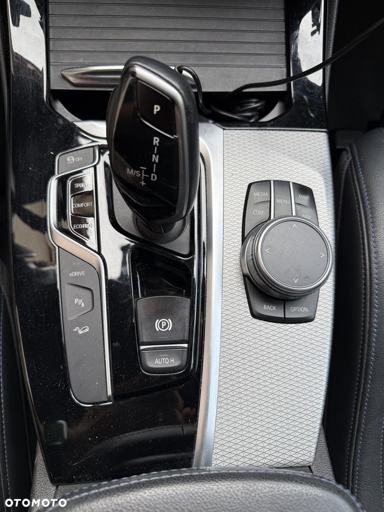 BMW X3 xDrive30e - 34
