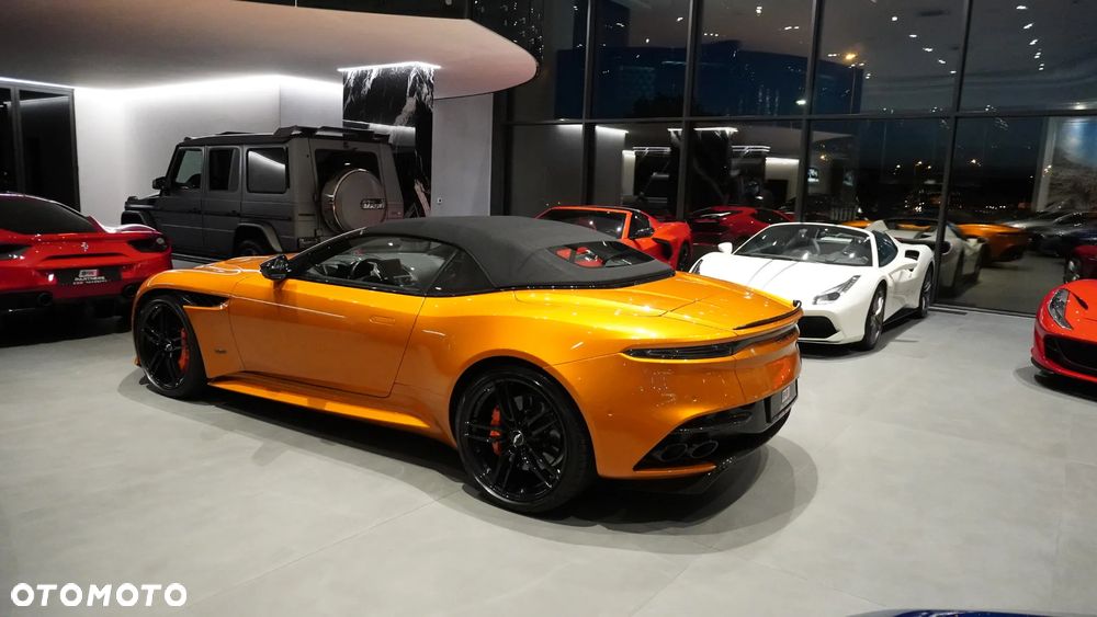 Aston Martin DBS - 4