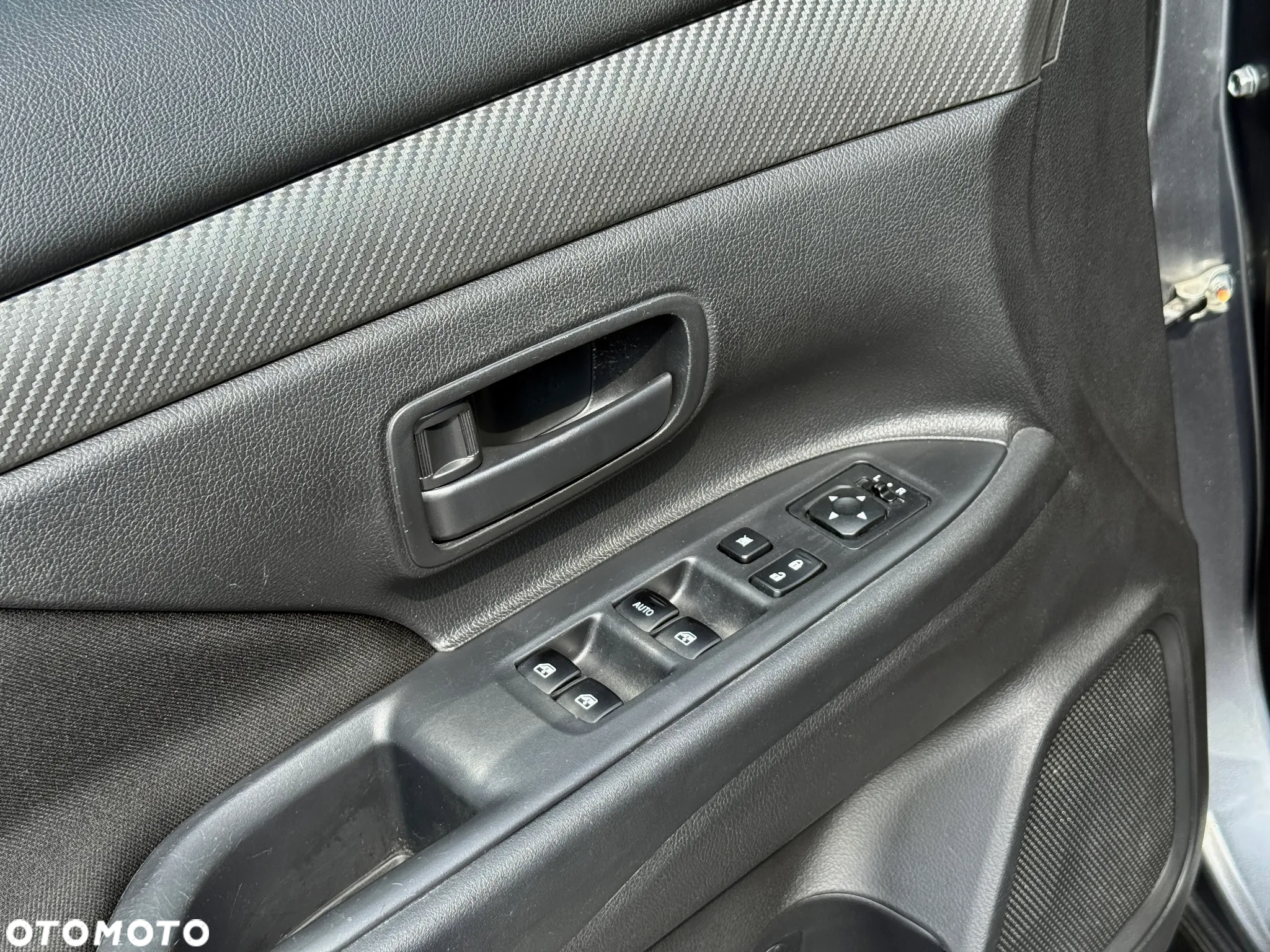 Mitsubishi Outlander 2.0 City Style 2WD - 18