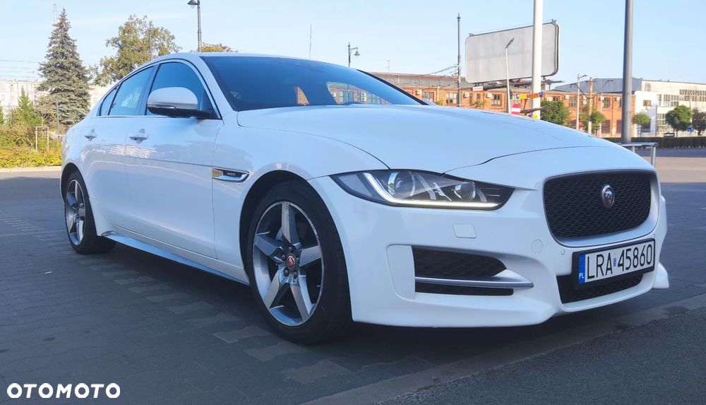 Jaguar XE 20d R-Sport - 3