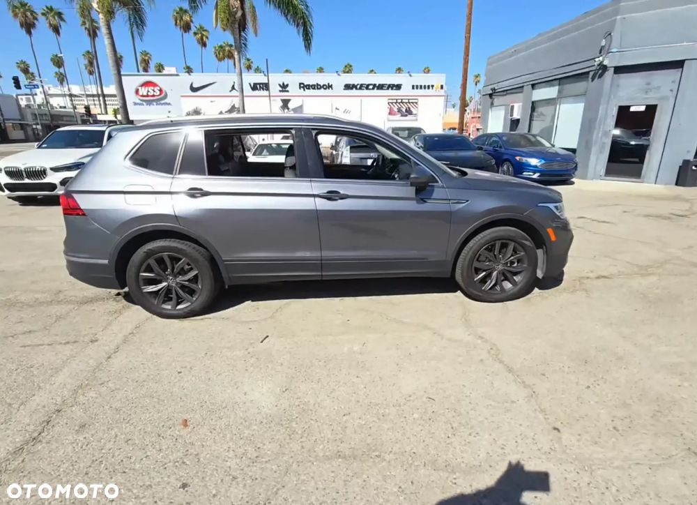 Volkswagen Tiguan - 5