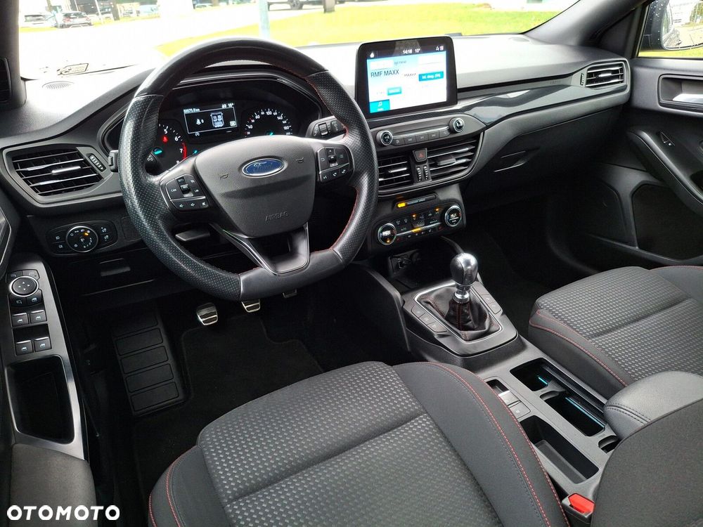 Ford Focus 1.0 EcoBoost ST-Line - 12