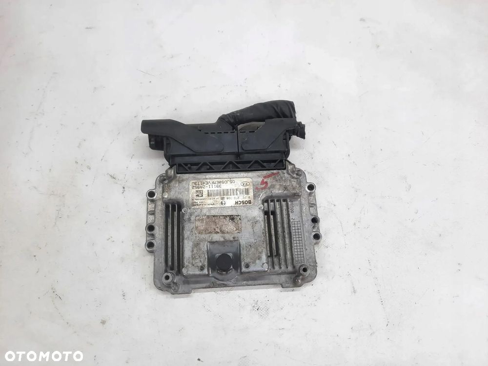 KOMPUTER STEROWNIK SILNIKA 39111-2A952 KIA CEED II 1.6 CRDI - 3