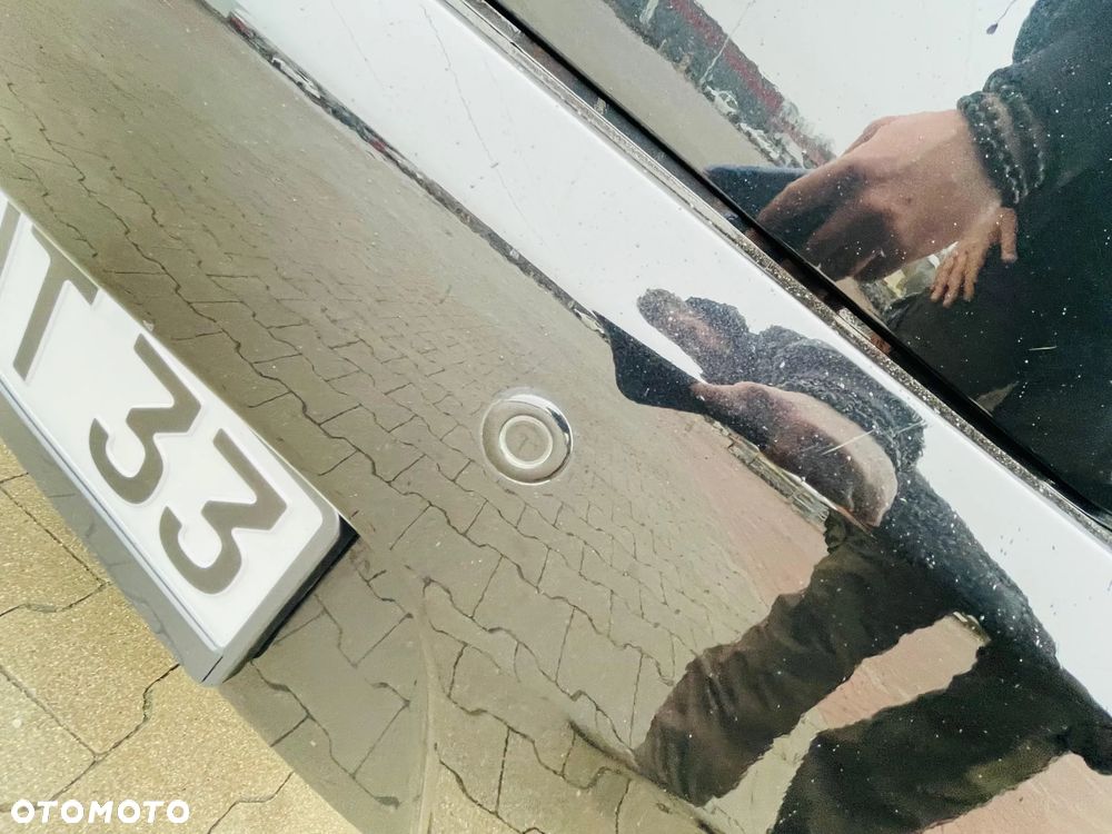 Mazda 3 1.6 MZR Exclusive-Line - 24