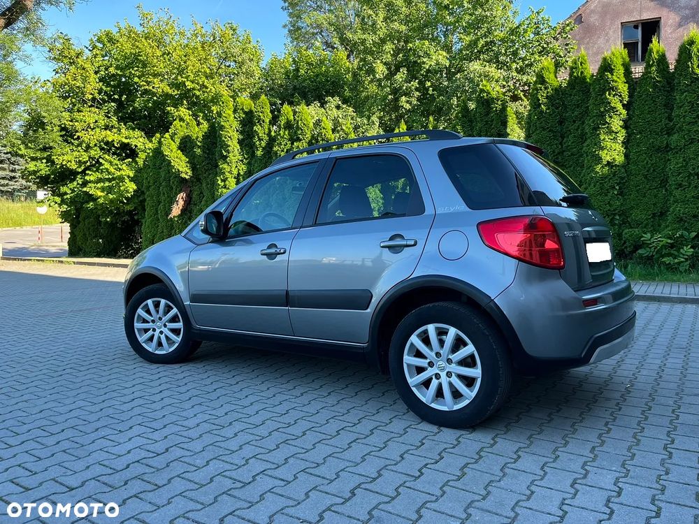 Suzuki SX4 Classic 1.6 VVT 4x4 Style - 24