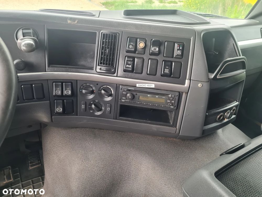 Volvo FM 410 KONTENER IZOTERMICZNY OTWIERANY BOK 18 PALET KABINA SYPIALNA - 8