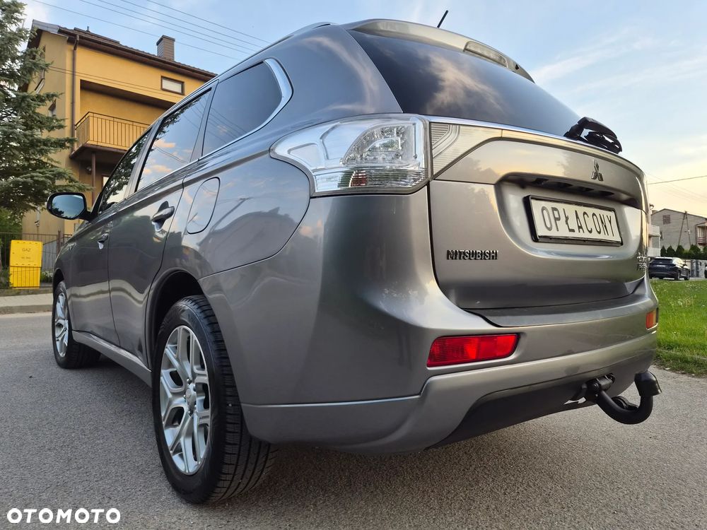 Mitsubishi Outlander - 18