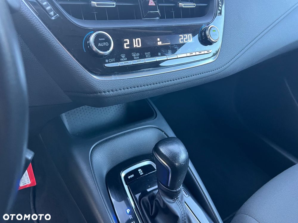 Toyota Corolla - 22