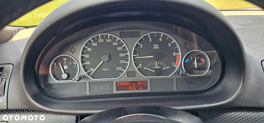 BMW Seria 3 330ix - 6