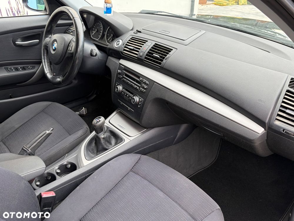 BMW Seria 1 116i - 11