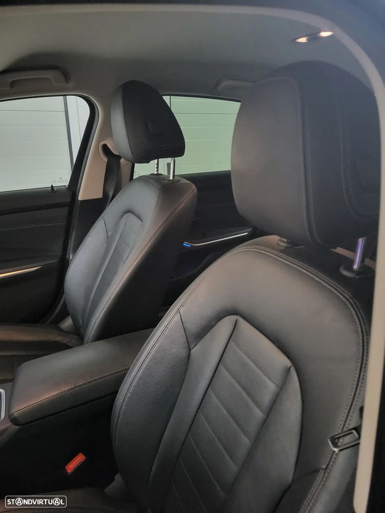 BMW 318 d Luxury Line - 6