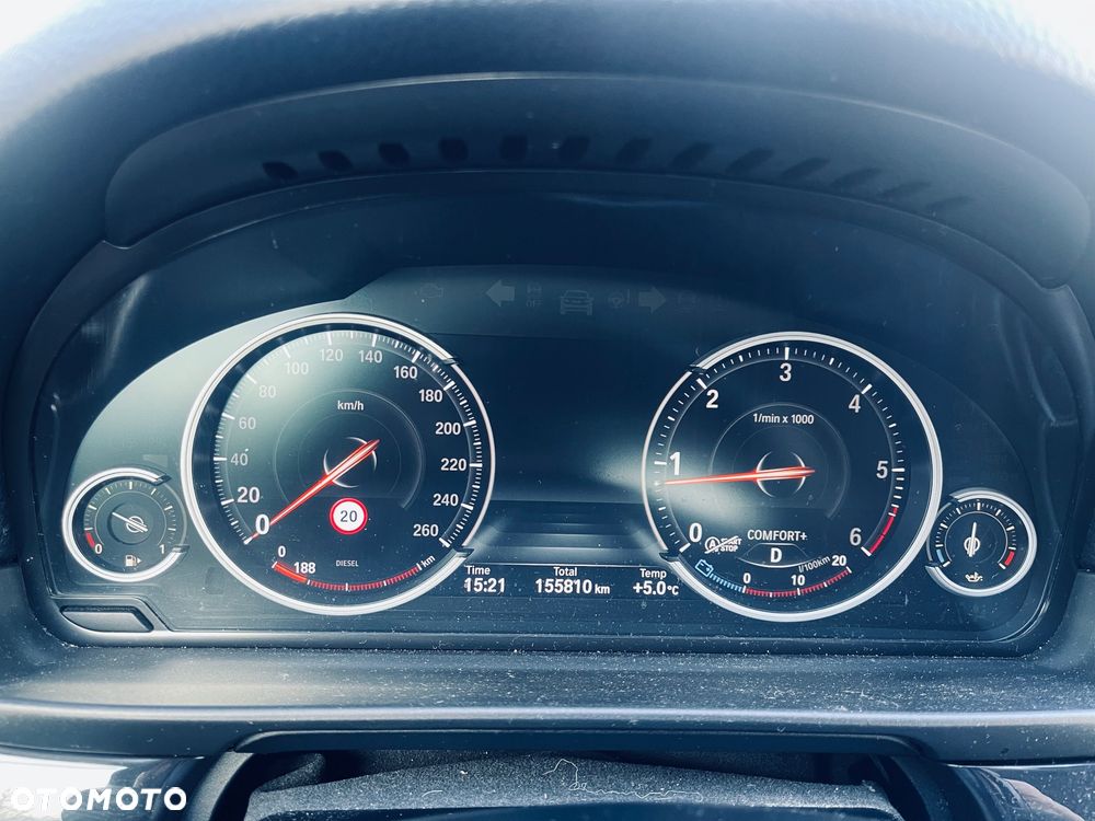 BMW Seria 5 525d xDrive Sport-Aut - 14