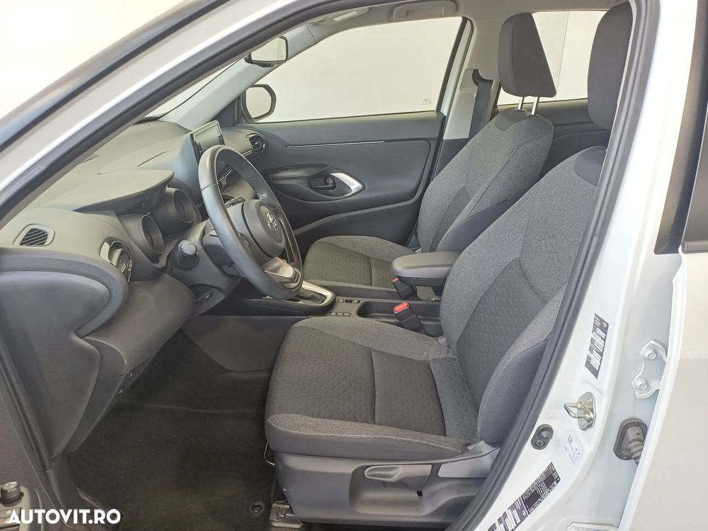 Toyota Yaris 1.5 VVT-i HSD Exclusive Style - 6