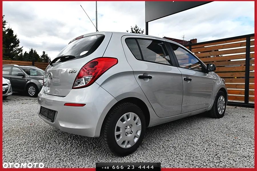 Hyundai i20 1.2 Trend - 12