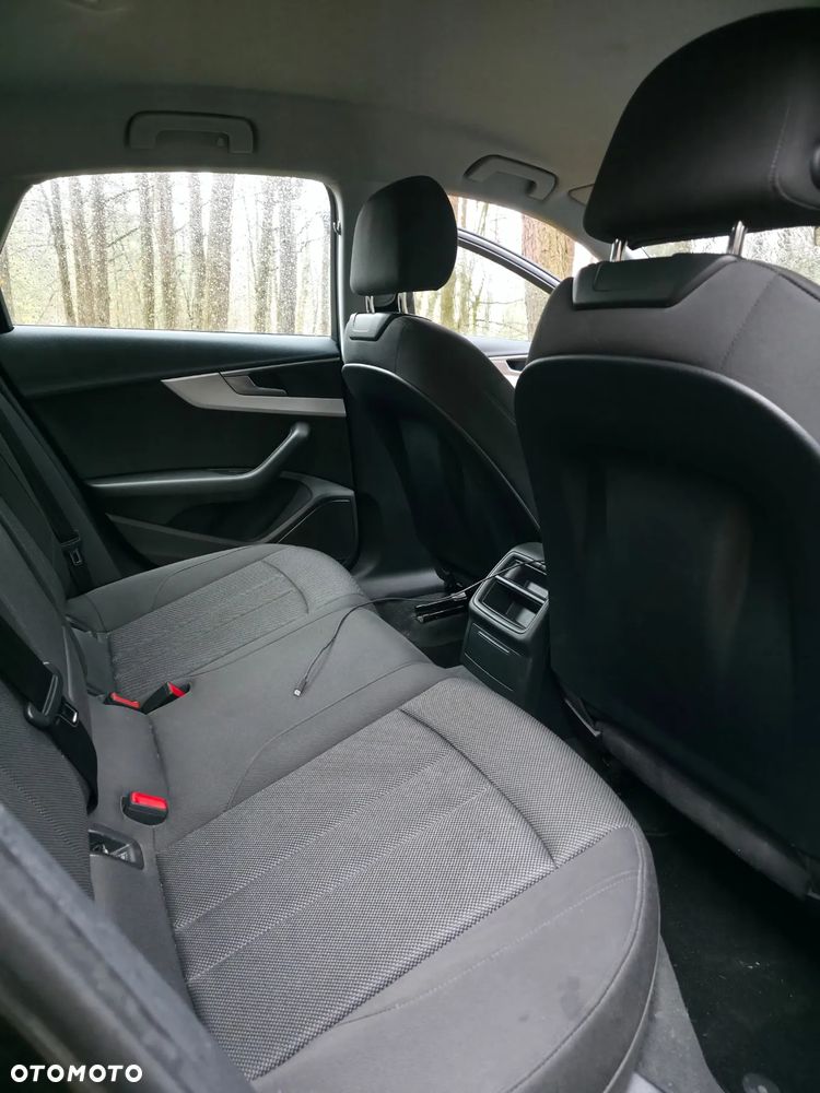 Audi A4 Limousine 2.0 TDI Sport S tronic - 27