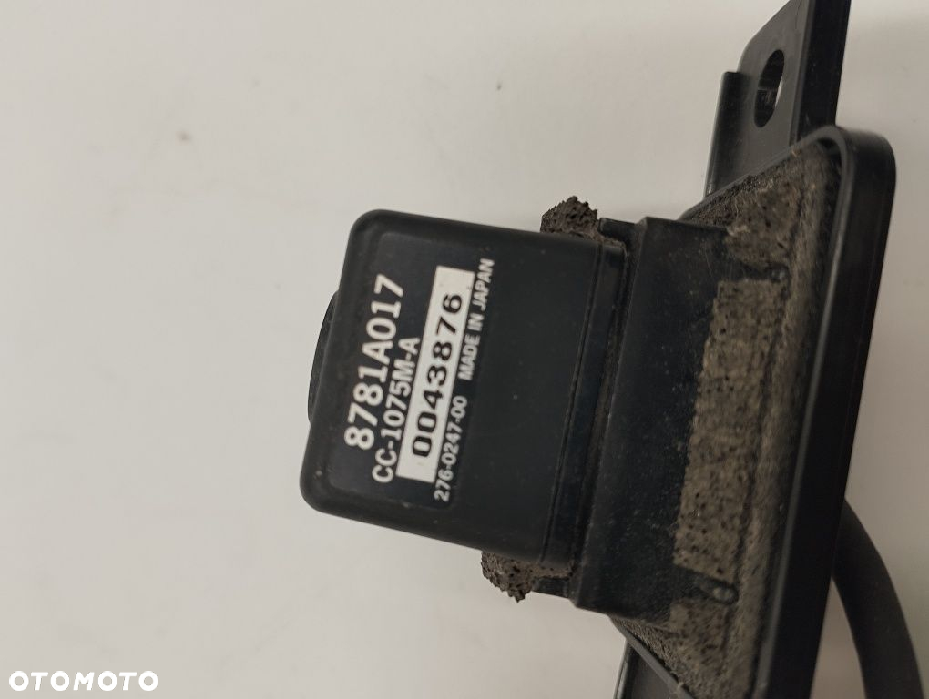 Mitsubishi Outlander kamera cofania 8781A017 demontaż]50ovoko - 4