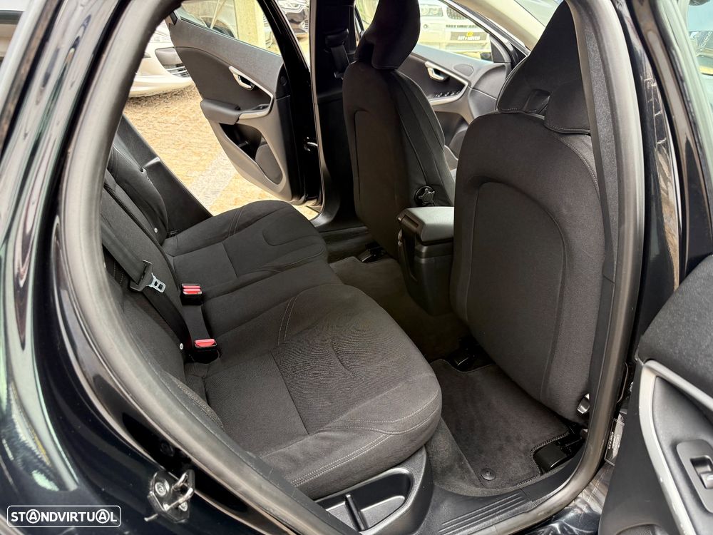 Volvo V40 D2 Kinetic - 45