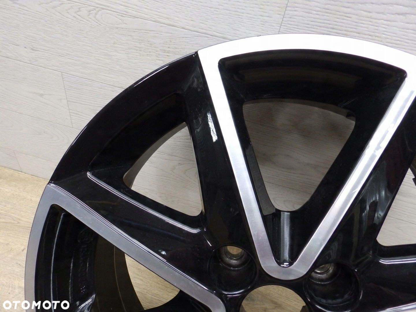 Felga Suzuki 5Jx15FH Et40 4x100 - 5