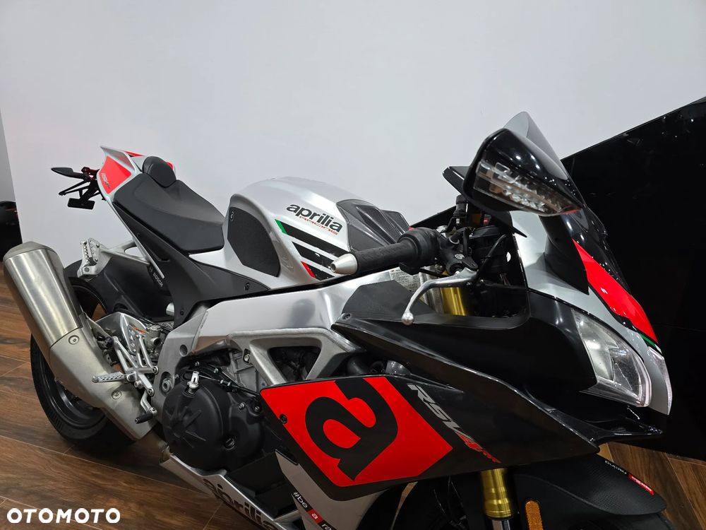Aprilia RSV - 28
