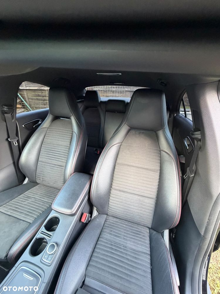 Mercedes-Benz CLA 200 d 7G-DCT AMG Line - 11