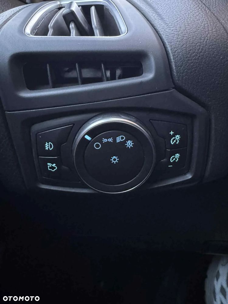 Ford Focus 2.0 EcoBoost ST - 18