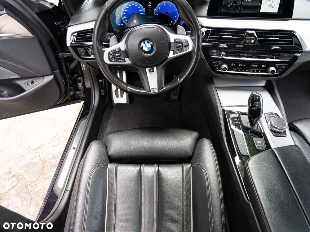 BMW Seria 5 530d xDrive M Sport sport - 23