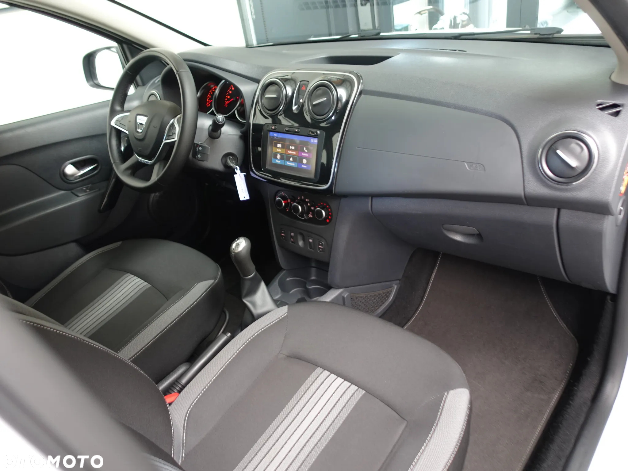 Dacia Sandero Stepway dCi 90 (S&S) Celebration - 19