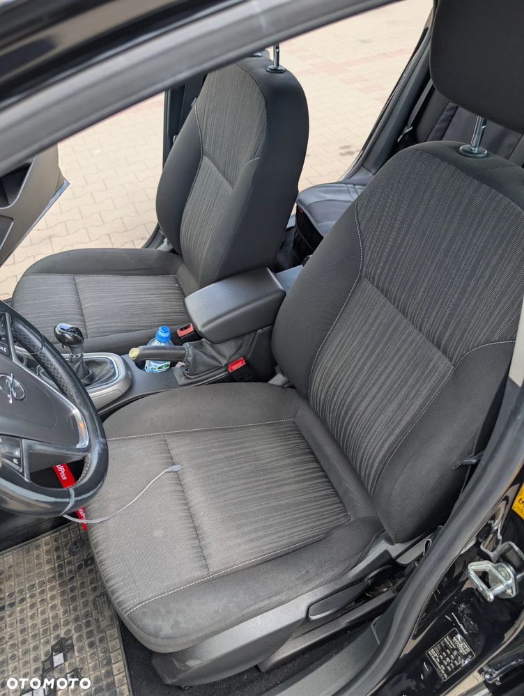 Opel Astra 1.7 CDTI DPF - 16