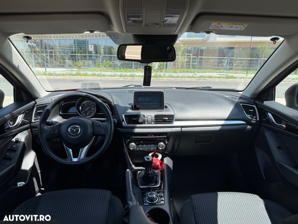 Mazda 3 G165 Revolution - 8