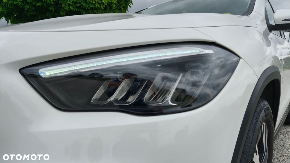 Mercedes-Benz GLA 200 Style - 10