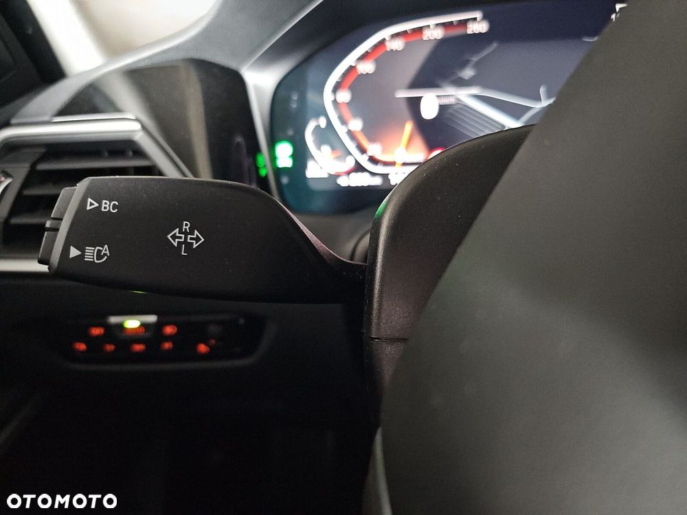 BMW Seria 3 318d Advantage - 14