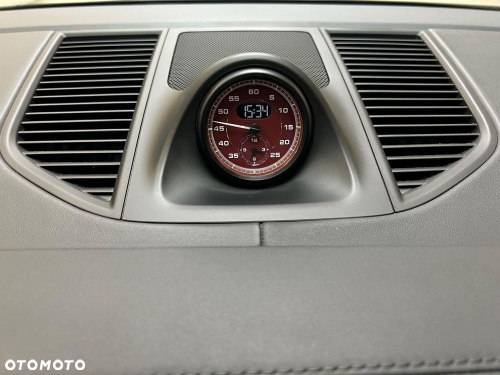 Porsche Macan T - 17