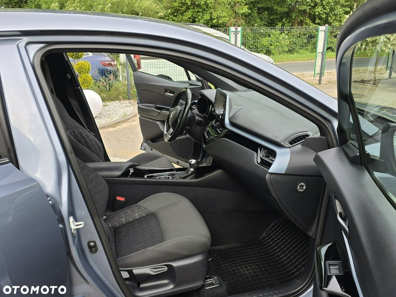 Toyota C-HR - 5