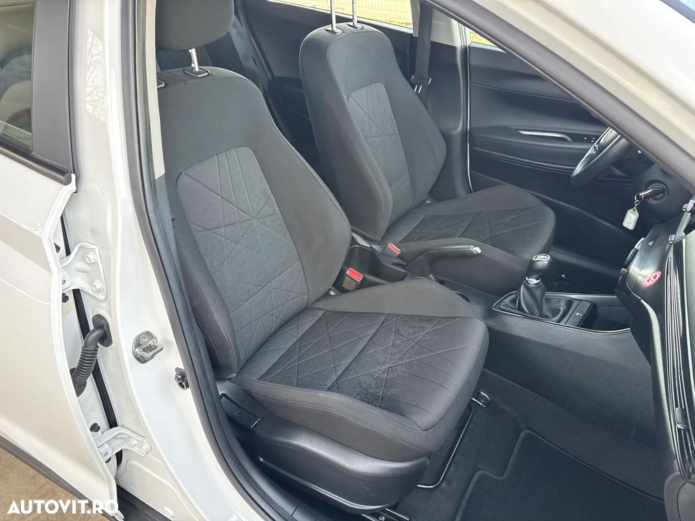 Hyundai Bayon 1.2 MPi 84 CP 5MT Comfort - 31