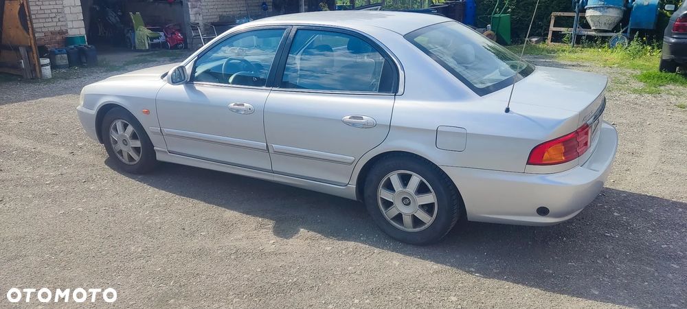 Kia Magentis 2.0 SLXi - 2