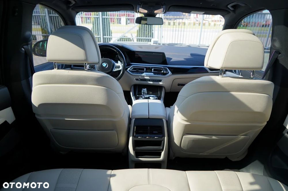 BMW X5 xDrive25d - 37
