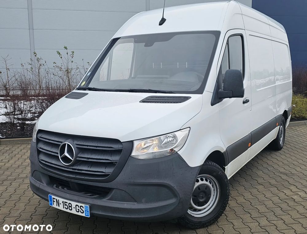 Mercedes-Benz SPRINTER - 2