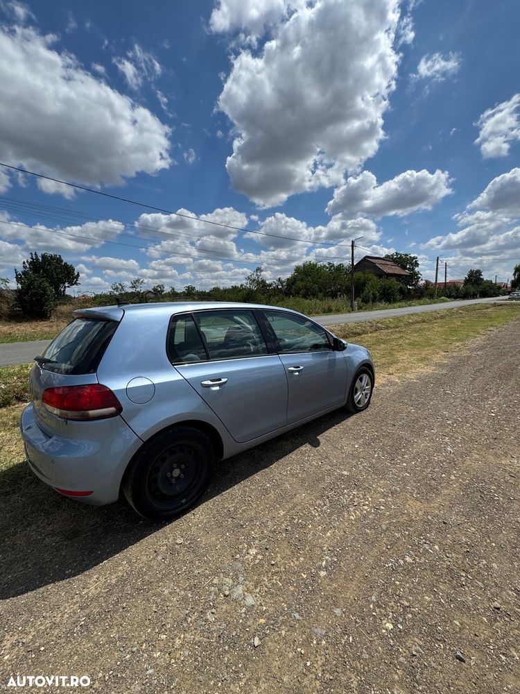 Volkswagen Golf - 2