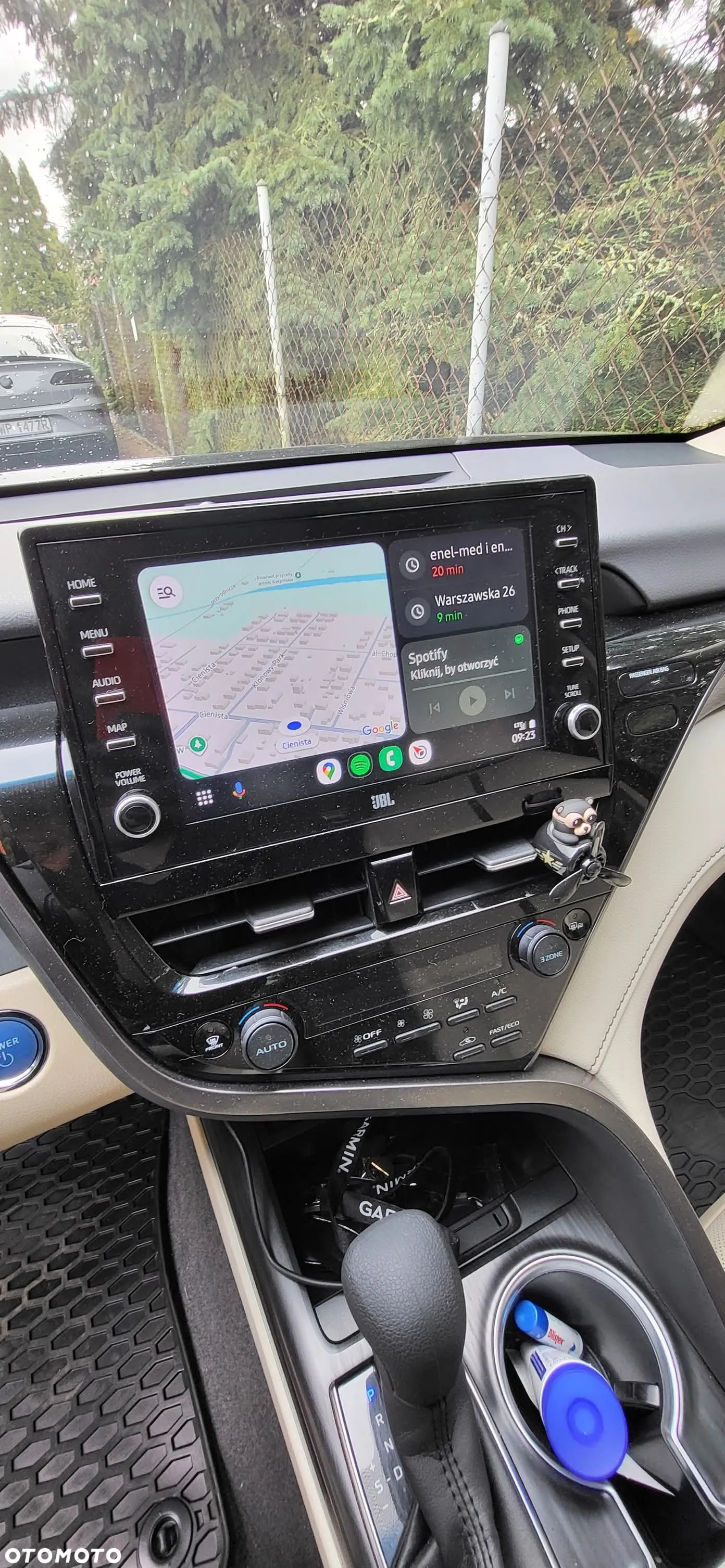 Toyota Camry 2.5 Hybrid Executive CVT - 23