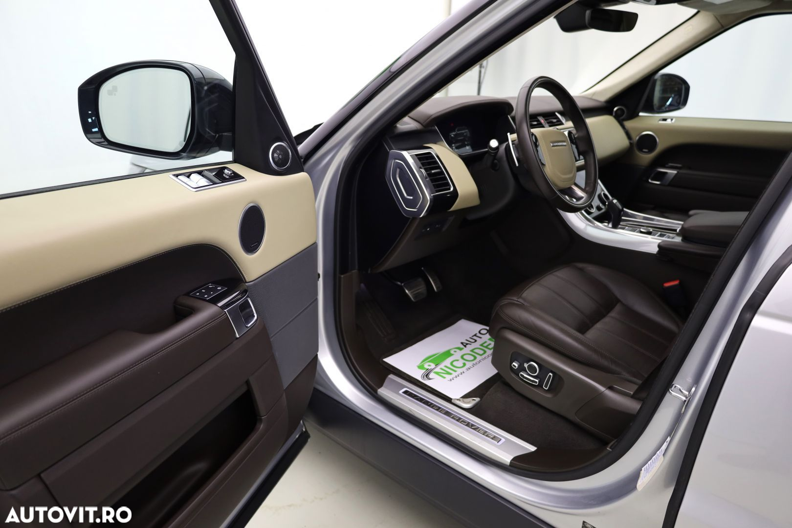 Land Rover Range Rover Sport - 11