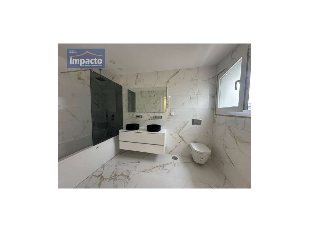 MORADIA NOVA T5, PONTE DE ROL - Grande imagem: 4/13