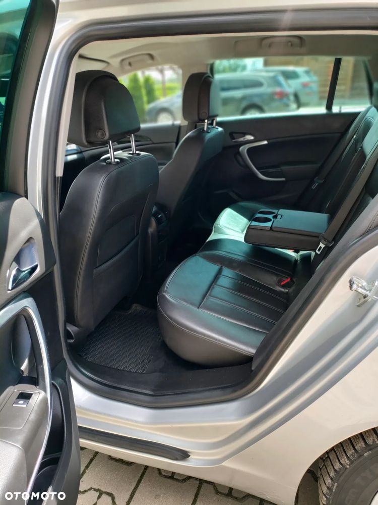 Opel Insignia 2.0 CDTI - 9