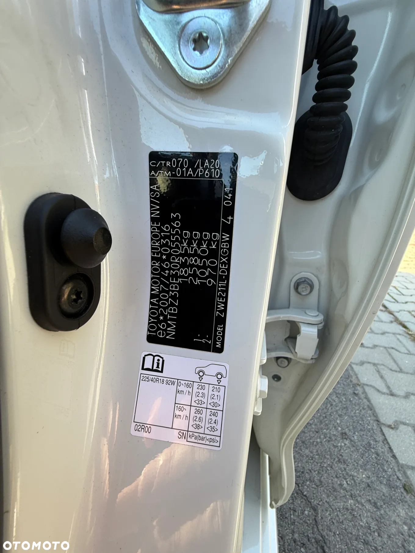 Toyota Corolla 1.8 Hybrid Executive - 31