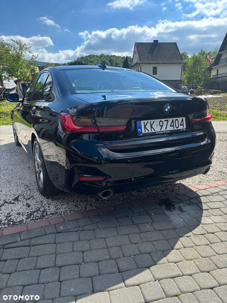 BMW Seria 3 318i Sport Line - 3