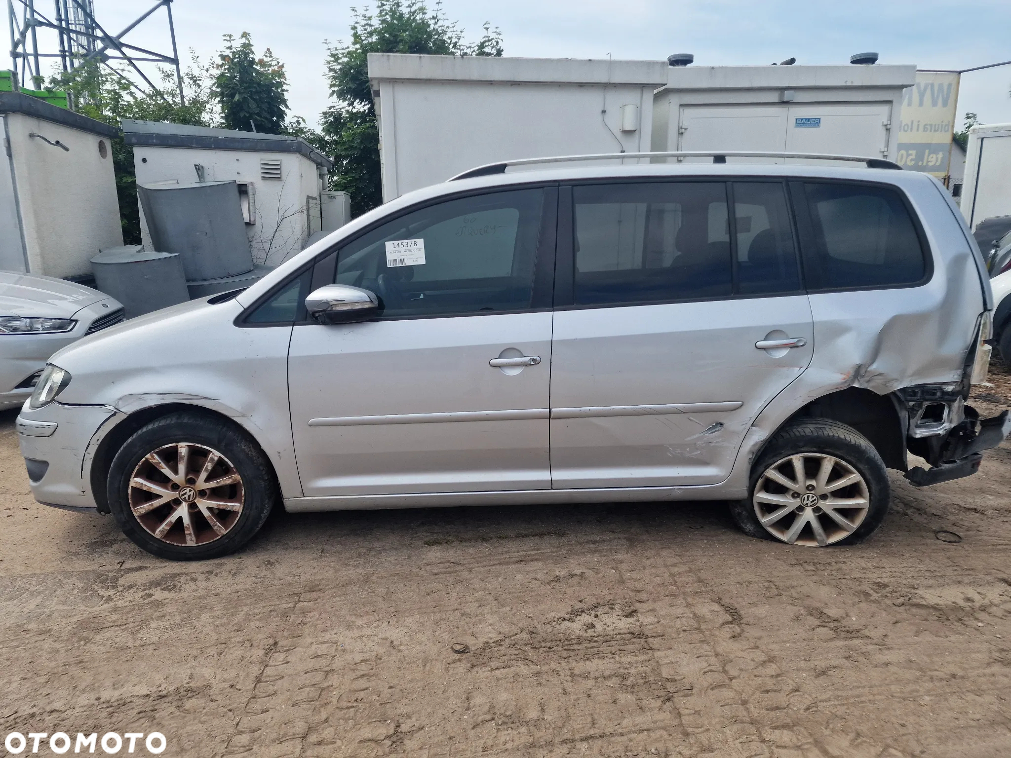 Volkswagen Touran 2.0 TDI DPF BlueMotion Technology Comfortline - 13